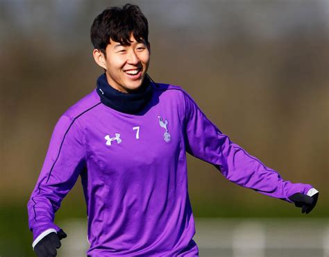 Son Heung-min flashes a smile | Harry Kane absent from Tottenham ...