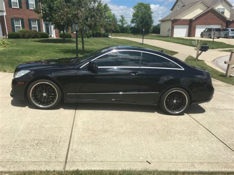 2010 Mercedes-Benz E550 Coupe Black w/ 21k miles