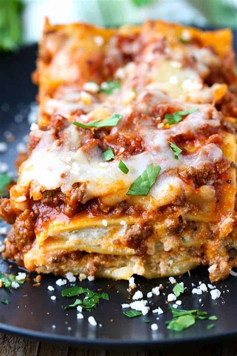 Classic Beef Lasagna - Mantitlement