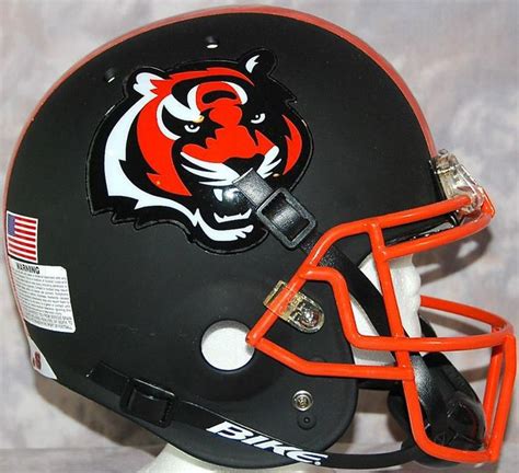 Pin by John Salas on ideas y merchandising bengals | Football helmets ...