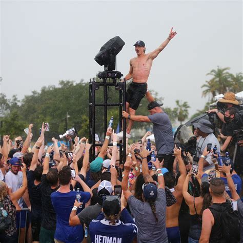 Stanley Cup celebration : r/sportsrenaissance