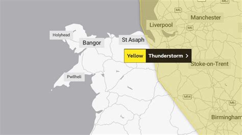 Weather warning: Flood alert in north east Wales thunderstorms - BBC News