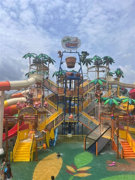 SplashMania Waterpark at Gamuda Cove opens!!! | Live Life Lah.......