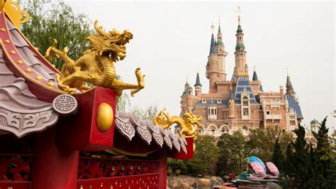 Shanghai Disney Closes Amid China's Coronavirus Concerns