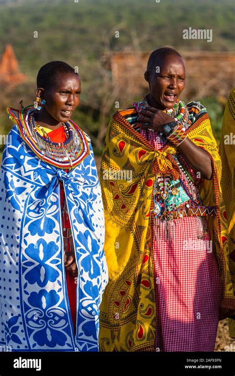 Masai women wearing colorful traditional hi-res stock photography and images - Alamy