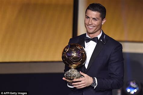 Cristiano Ronaldo yells with delight as he claims 2014 FIFA Ballon d'Or ...