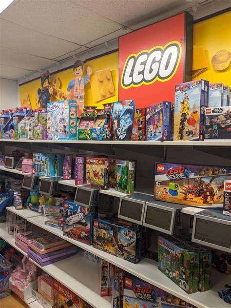 Found alot of 2020 sets at my local Kohl's : lego