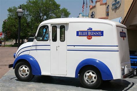 Ice Cream Truck Blue Bunny