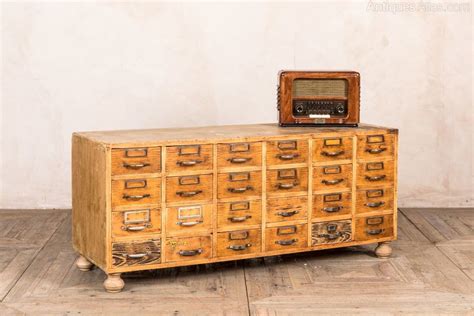 Antiques Atlas - Wooden TV Stand With Drawers as175a3027 / ST433