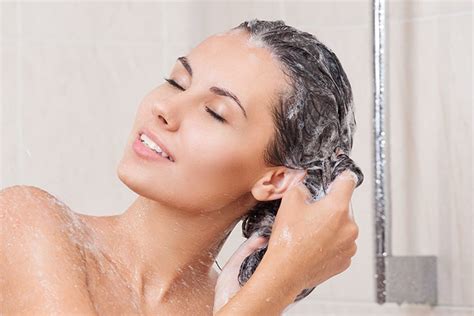 4 Tips When Shampooing Hair