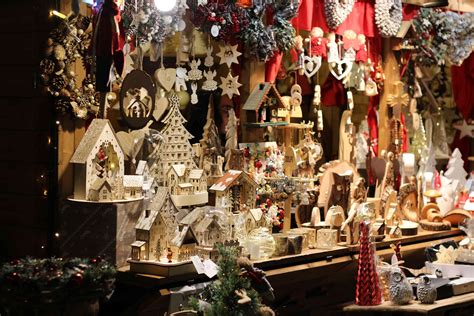 10 Tips for Shopping Holiday Craft Markets