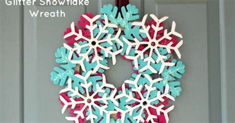 Glitter Snowflake Wreath - Attempts At Domestication