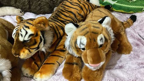 FAO Schwarz Tiger & Best Made Toys Tiger Plush Unboxing! - YouTube