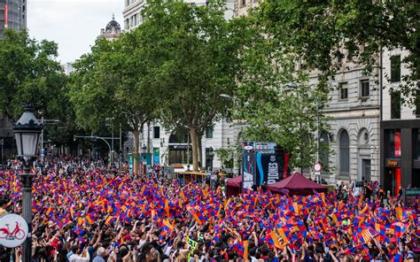 The best photos from the league champions' parade