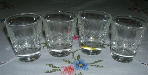 4 Vintage Anchor Hocking Shot Glasses Gray Cut Laurel Pattern – Haute Juice