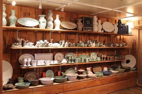 Peter's Pottery: A Treasured Southern Business | StyleBlueprint