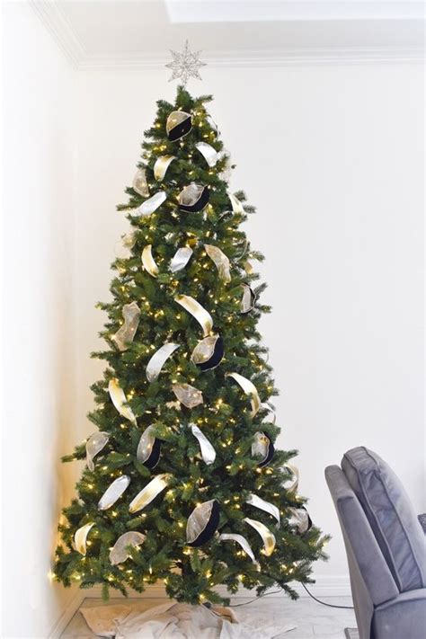 How To Decorate A Christmas Tree With Vertical Ribbon | Psoriasisguru.com