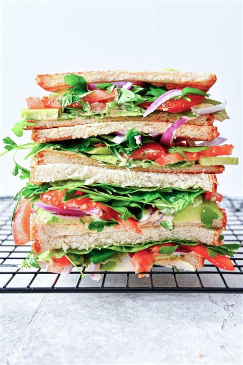 Easy Salad Sandwich | Laura Fuentes