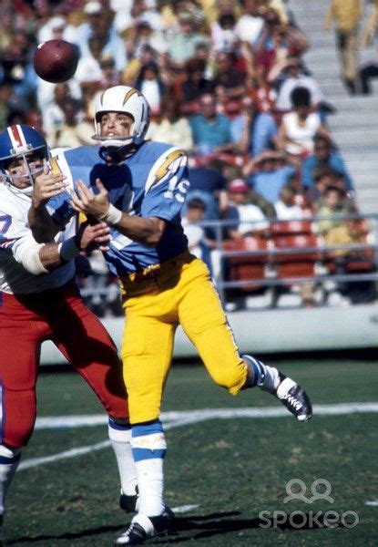 Lance Dwight Alworth "1970" | Chargers football, Nfl football players, Vintage football