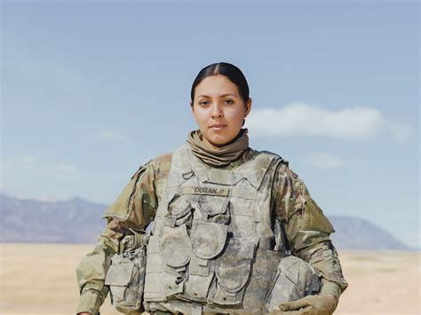 On the Front Line: Embedded With American Female Combat Soldiers in ...