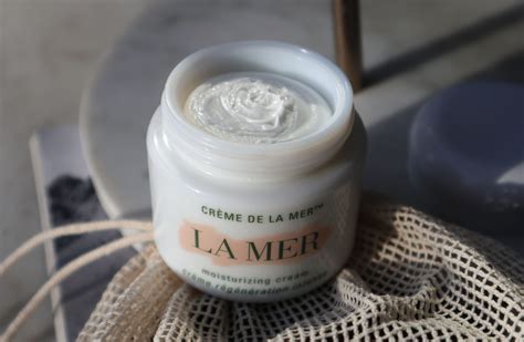 La Mer Moisturizing Cream Review - The Velvet Life