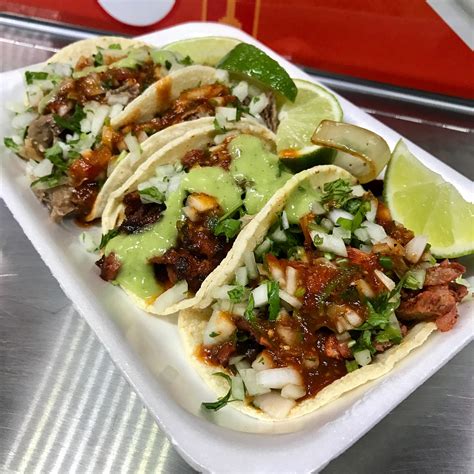 [I Ate] food truck Al pastor and carnitas tacos. : r/food