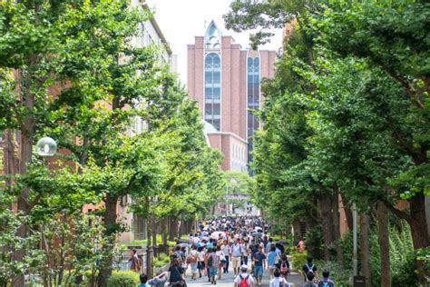 Kindai University - 海外に暮らす学生のための「日本の大学への進学＆留学ガイド」