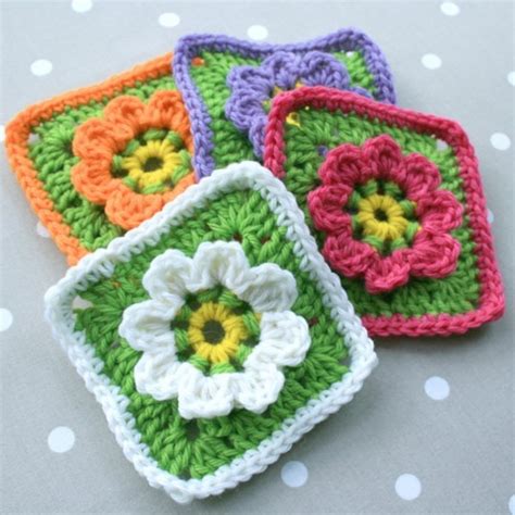 Floral Granny Square Crochet Pattern - WoolnHook by Leonie Morgan