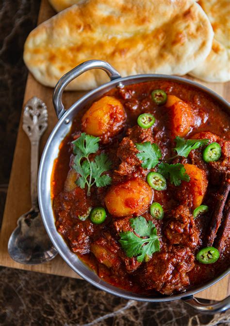 Aloo gosht- Pakistansk lammgryta - ZEINAS KITCHEN