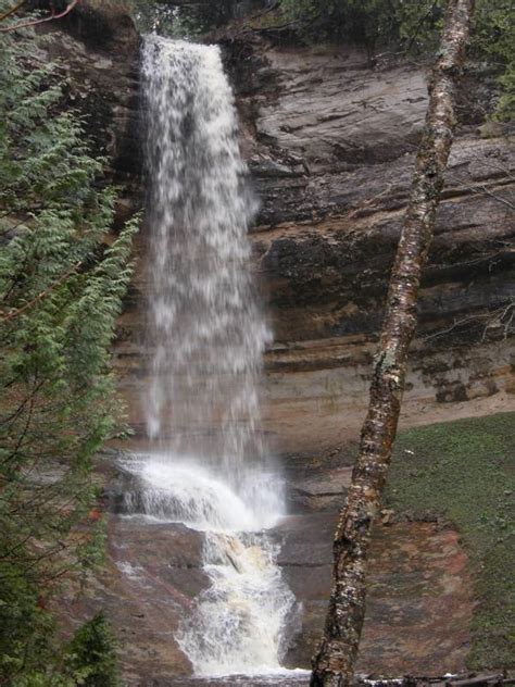 Munising Falls