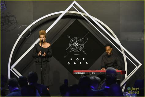 Tori Kelly Performs New Songs at Pencils of Promise Gala 2018 | Photo ...