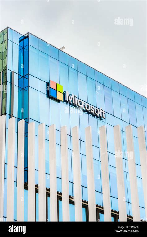 Microsoft Corporation High Resolution Stock Photography and Images - Alamy