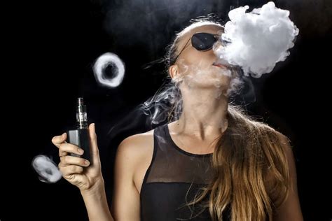 A Beginner’s Guide to Vaping. How to Use a Vape Properly