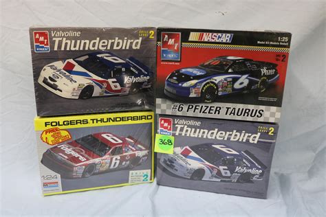 Lot - Lot of 4 Nascar model kits