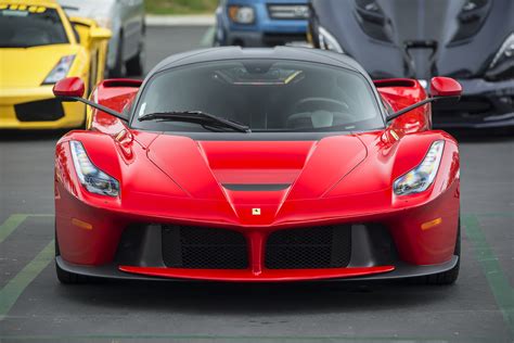 File:Ferrari LaFerrari Front (17805613483).jpg - Wikimedia Commons