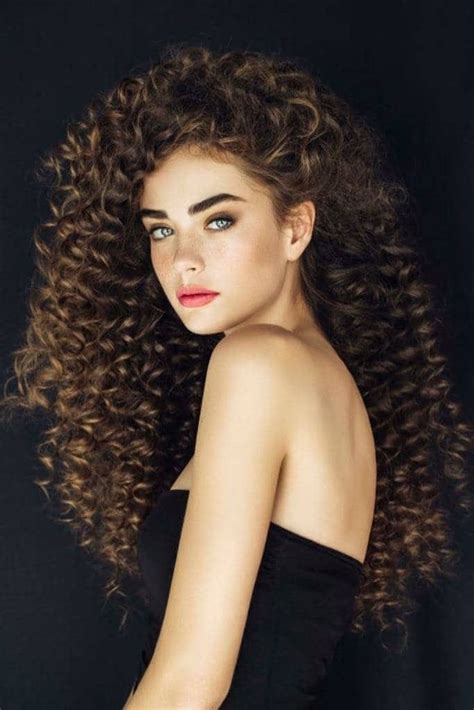 Looking for some new long curly hairstyles? Then check out some of our top style picks for ...