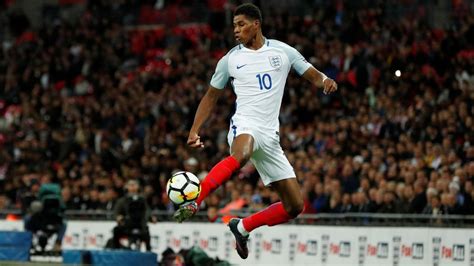 Marcus Rashford starts for England against Switzerland - Eurosport