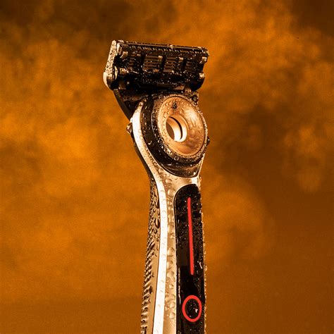 Gillette Labs Heated Razor for a Straight Razor like Shave