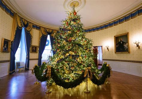 White House Christmas Tree: Festive Facts for 2024 | Reader's Digest