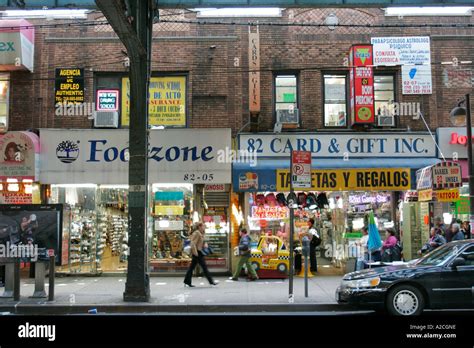 Roosevelt Avenue Jackson Heights Queens New York Stock Photo - Alamy