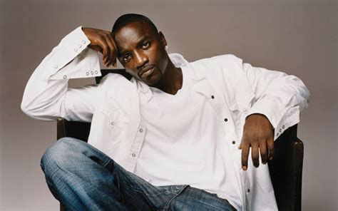 Akon Height, Weight, Age, Girlfriend, Family, Facts, Biography