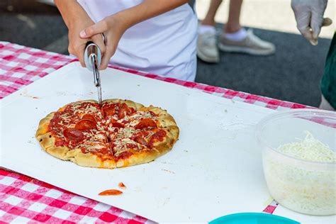 Grilled Pizza Recipe on the Big Green Egg - Meadow Creek Barbecue Supply