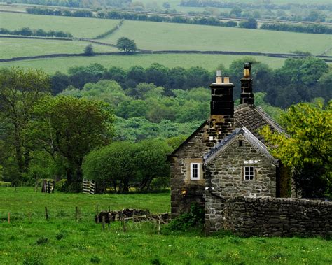 Stone House, Derbyshire, England photo on Sunsurfer