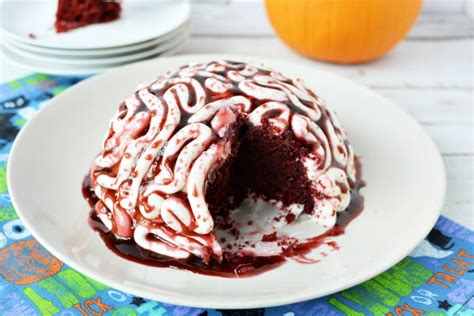 Halloween Brain Cake - The Rebel Chick