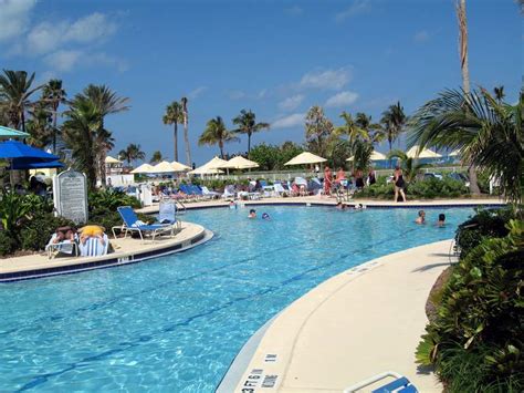 Sheraton Miami Beach Pool Area Photo | Ultimate Travel And Vacation Photos