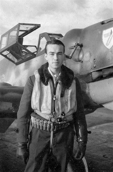 Asisbiz Aircrew Luftwaffe JG3 unknown pilot 01