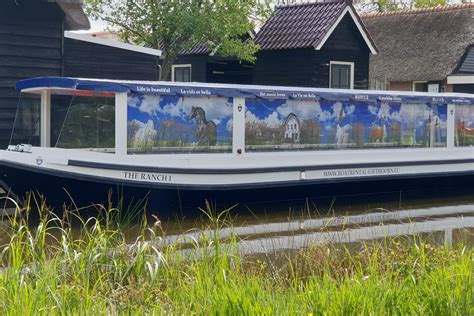 Tour of Giethoorn - BoatRental-Giethoorn.EU - with a boatcruise