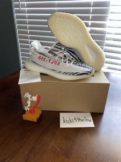 Adidas Yeezy Boost 350 V2 Zebra | Kixify Marketplace