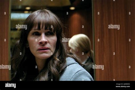 JULIA ROBERTS, SECRET IN THEIR EYES, 2015 Stock Photo - Alamy