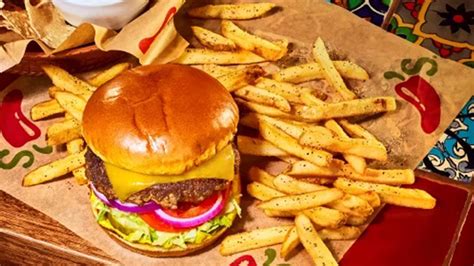 Chili's makes '3 For Me' menu change to give customers 'bang for your ...